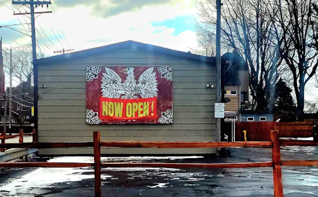 Peoples Bar and Grill