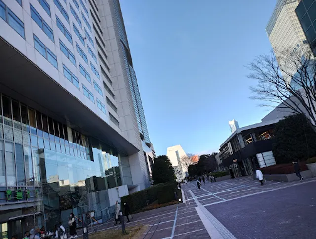 Shinjuku Southern Terrace Square