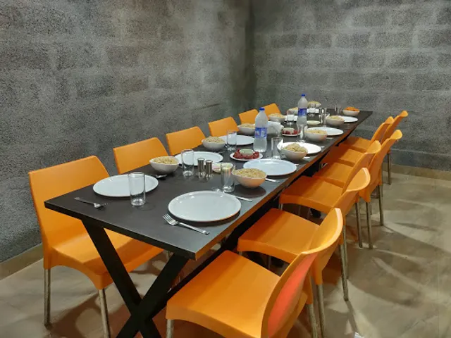 Roti Land Family Restaurant