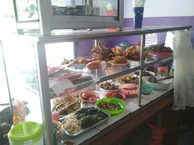 WARUNG MAKAN UMI