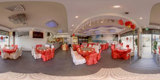 MUI NE Seafood Restaurant