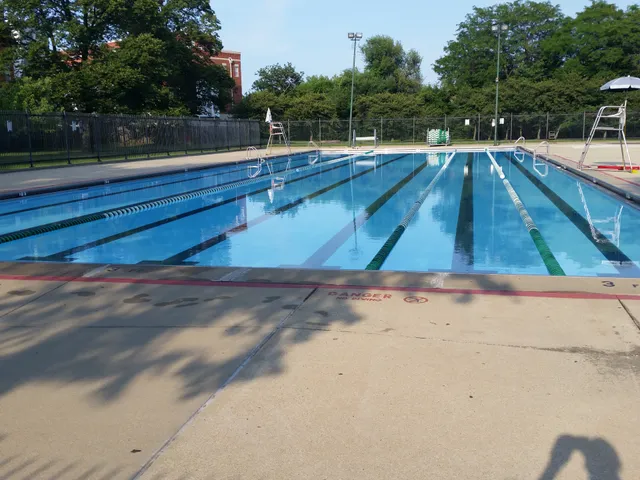 California Park Pool (Outdoor)