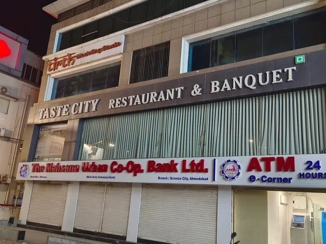 Taste City Restaurant & Banquet