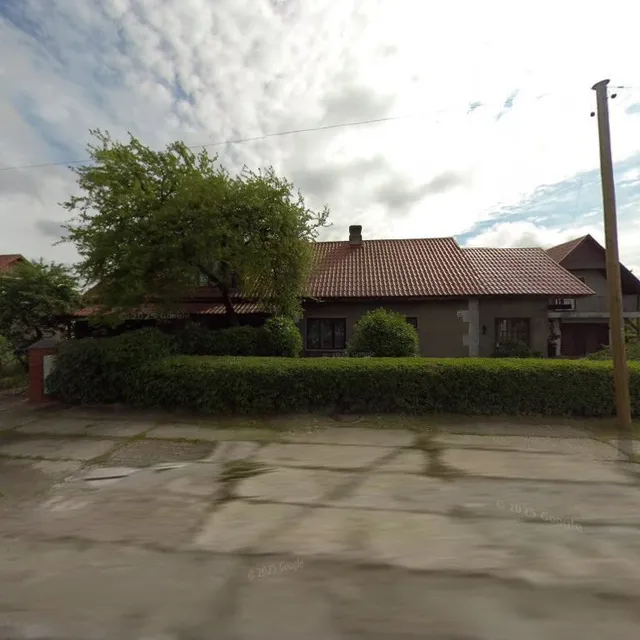 Pie Pifa , viesu nams