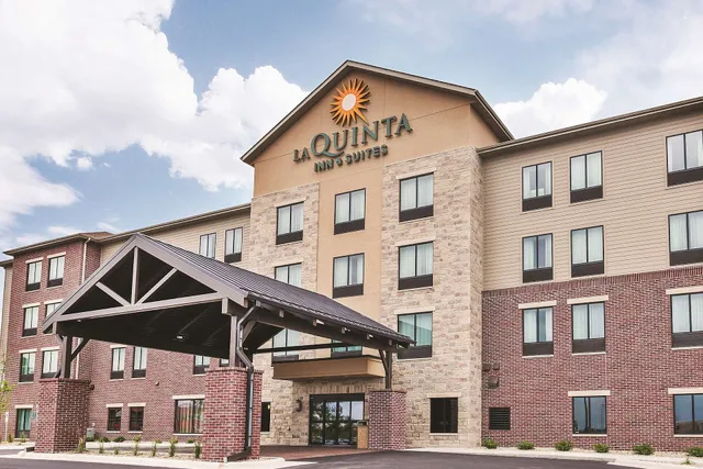 La Quinta Inn & Suites by Wyndham Sioux Falls