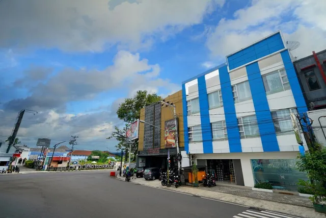 RedDoorz Plus @ Terban Residence