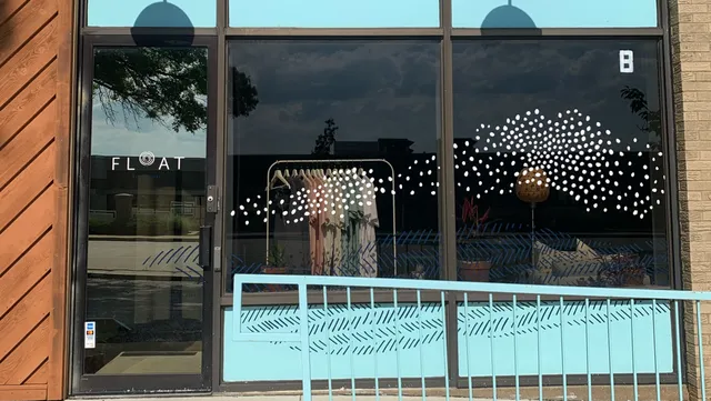 FLOAT STL - Maryland Heights