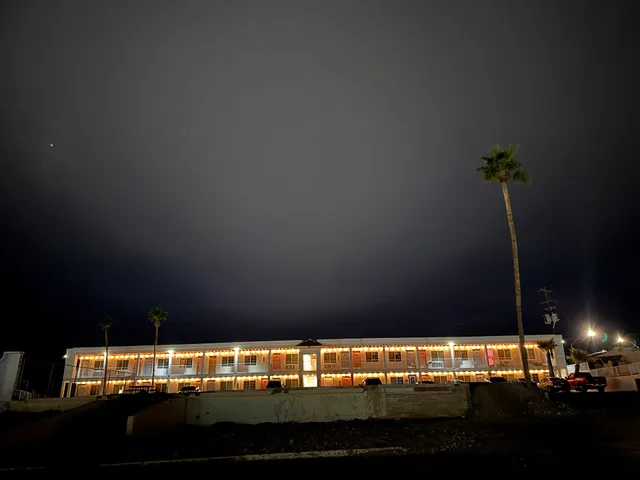 Olina Boutique Hotel & Suites