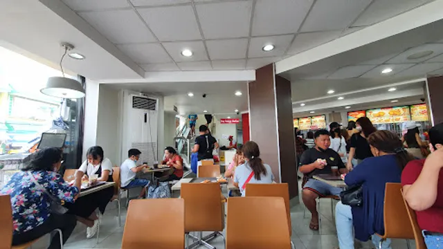 Jollibee - Angeles Rotonda