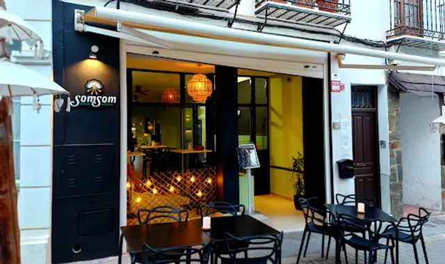 SomSom Delicias Asiáticas