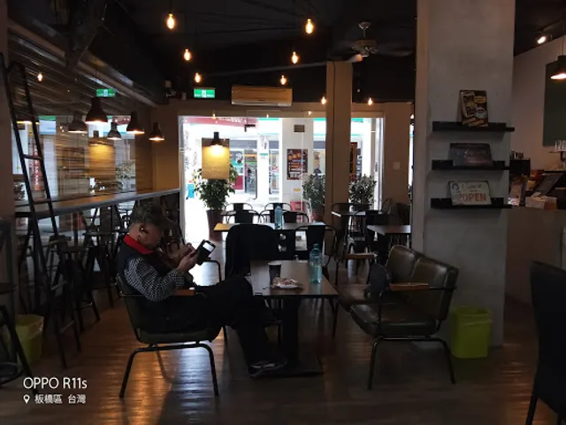 Melbourne Press Cafe