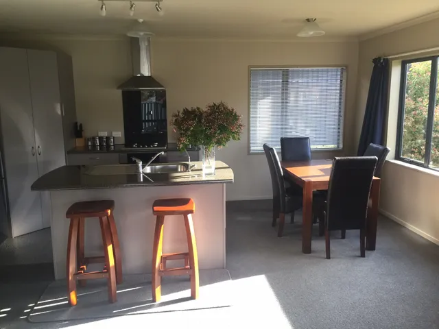 Lawrence Townhouse Accommodation