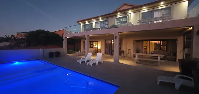 25 On Rooiels Guesthouse