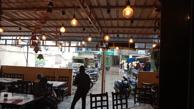 Select Golden Palace Restaurant