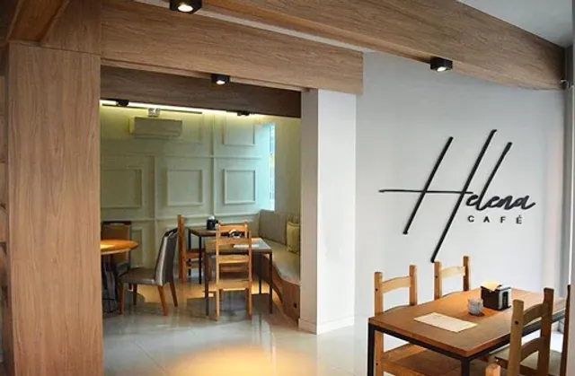 Helena Café
