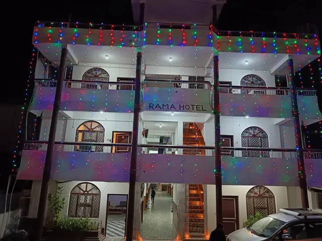 OYO 35638 Rama Hotel