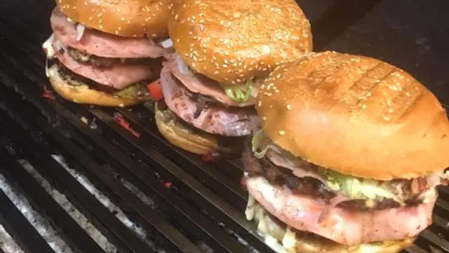 Aleka's Burgers & Tacos