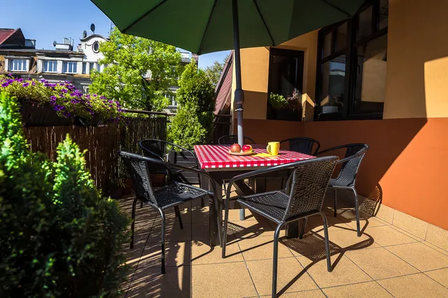 Hello Hostel & Apartments