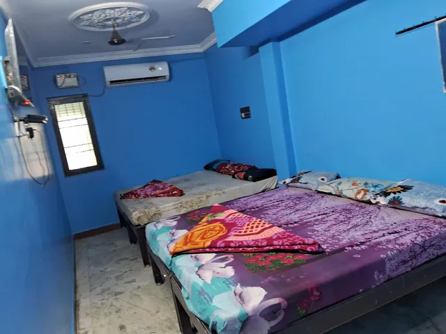 Mid town Guest House