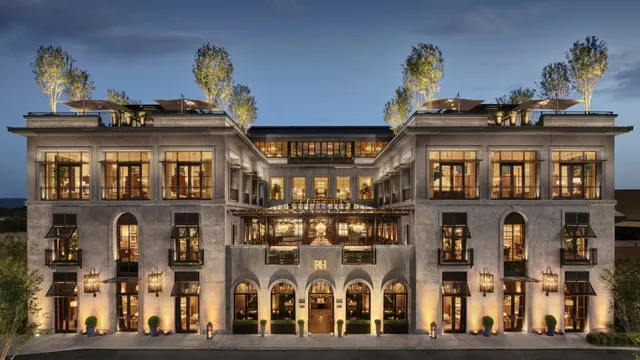 RH Nashville | The Gallery at Green Hills