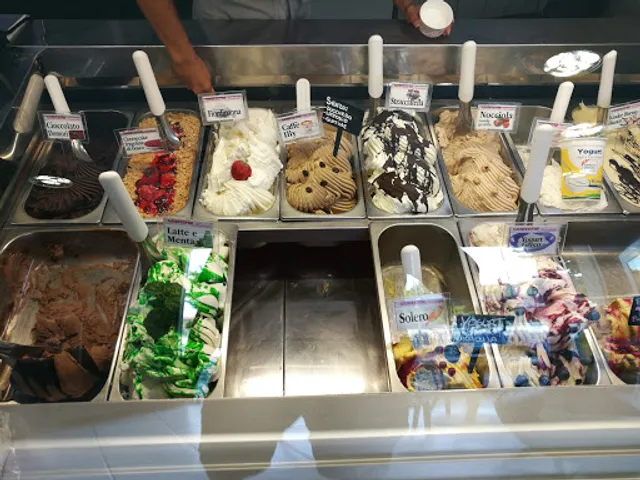 Nevelatte Gelateria Artigianale