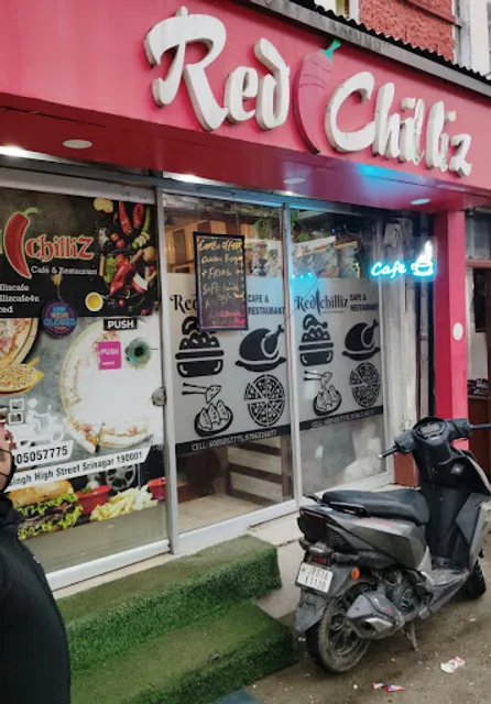 Red Chilliz cafe & Restaurant