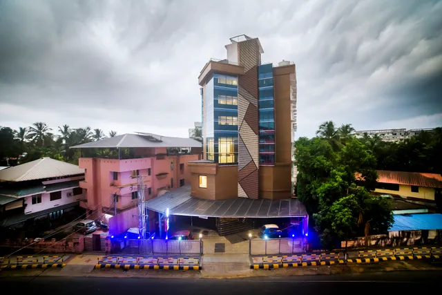 Hotel Guruvayur Darshan (A Unit Of EVM Motels Private Limited) ഹോട്ടൽ ഗുരുവായൂർ ദർശൻ (ഇ വി എം മോട്ടൽസ് പ്രൈവറ്റ് ലിമിറ്റഡ്‌)