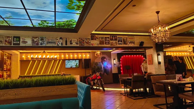 Khoroshaya Kompaniya