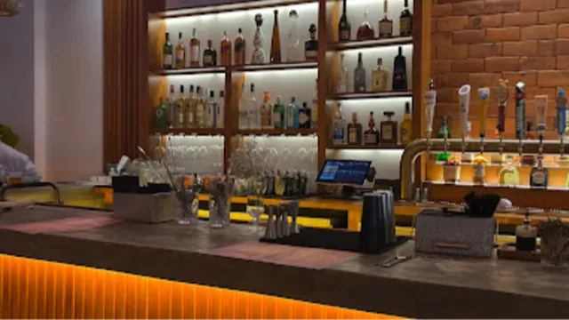 Ozzie's Restaurant Bar