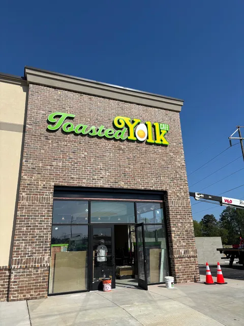 The Toasted Yolk Cafe