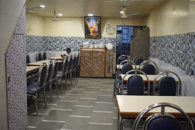 HOTEL RADHAKRISHNA NX Veg Restaurant