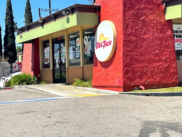 Del Taco