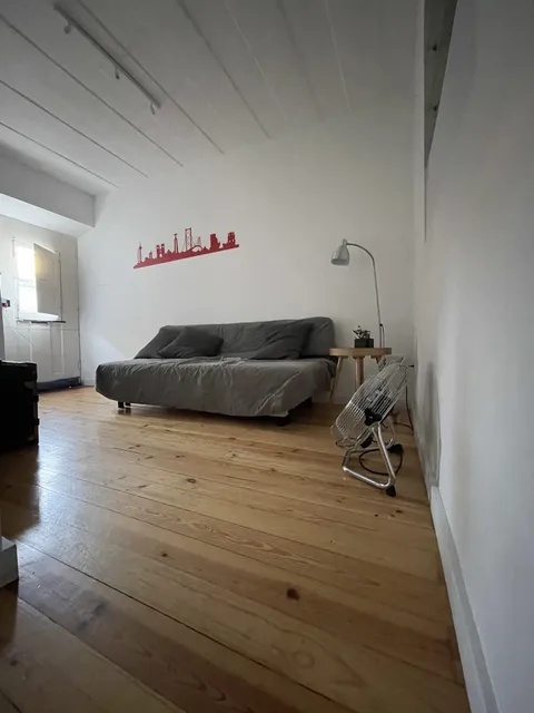 Watching Lisbon Apartments