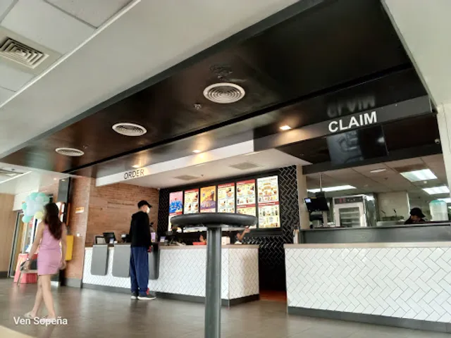 McDonald's Holiday Island Mall