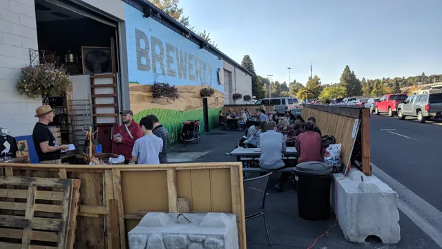 Trailside Taproom - Paradise Creek Brewery