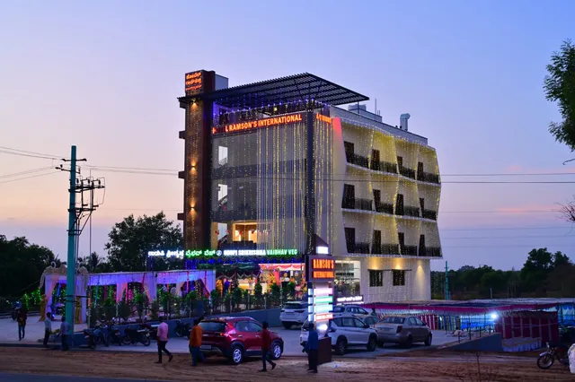 Hotel Ramsons International - Dakshin Delight, Luxury Rooms