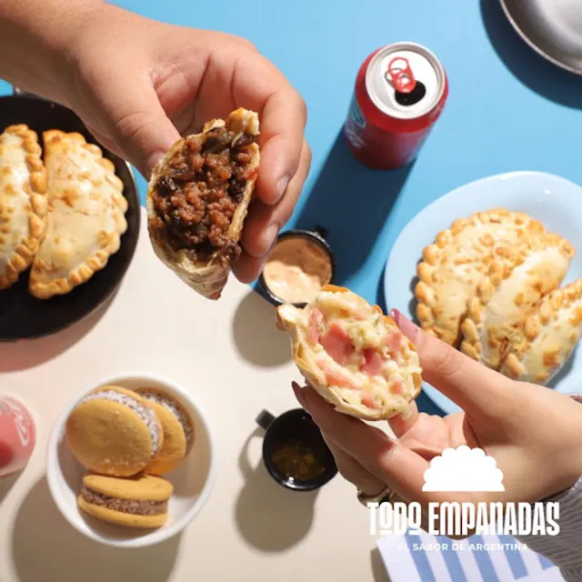 Todo empanadas plaza los tules