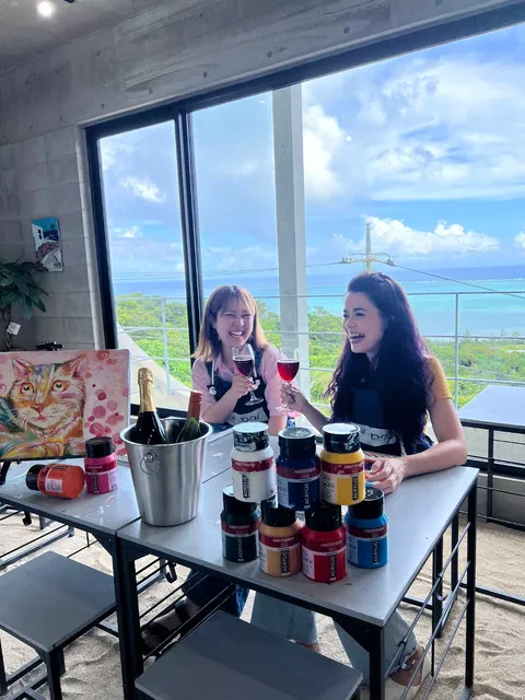 Okinawa Art Laboratory | 絶景×音楽×お酒×アート。沖縄の新しい遊び場で特別な時間を