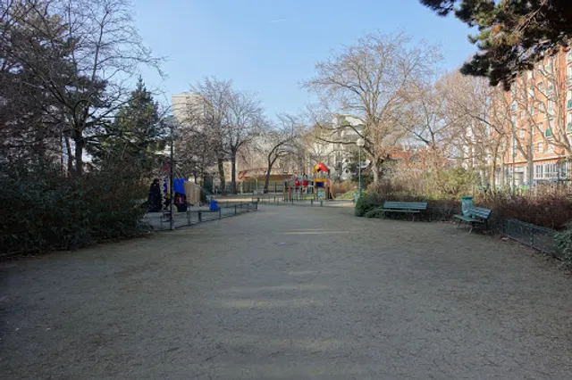 Square Jean Leclaire