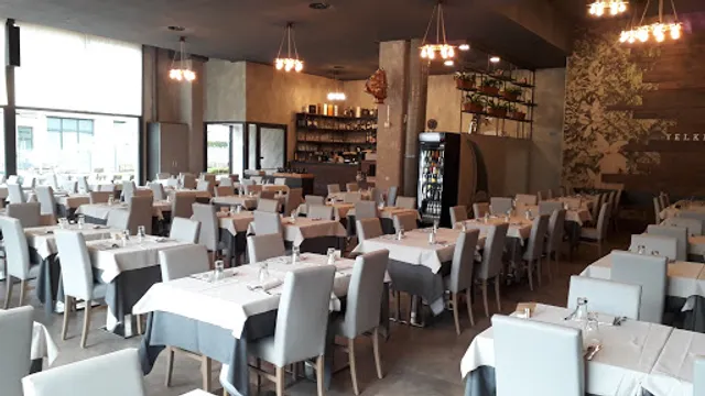 Yelken Pizzeria & Steakhouse