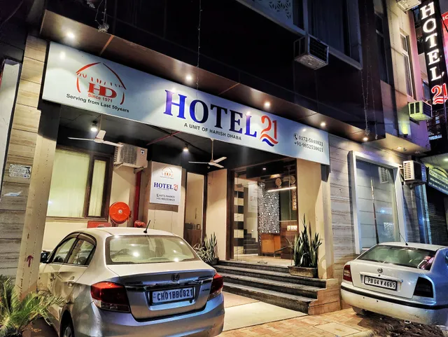 HOTEL 21