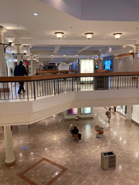 Woodbridge Center Mall