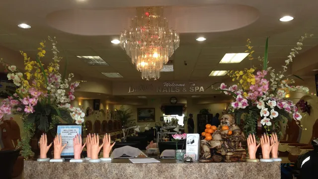 Luxury Nails & Spa
