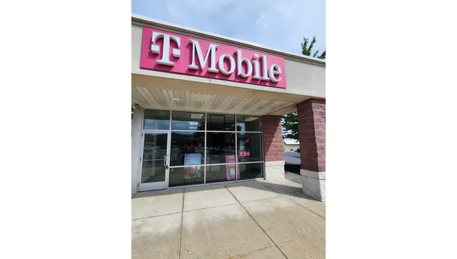 T-Mobile Authorized Retailer