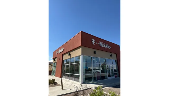 T-Mobile Authorized Retailer