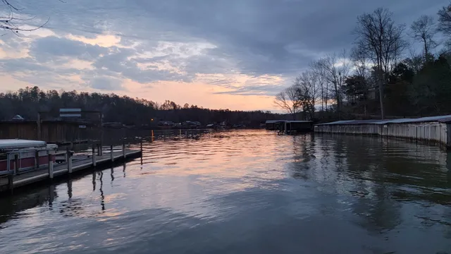 Graces Marina on Lake Mitchell