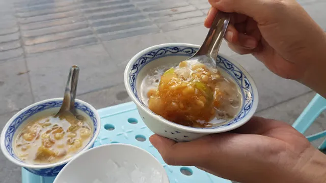 Quán Chè Tự Nhiên