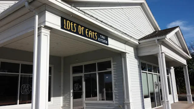 Lots of Eats Thai Kitchen