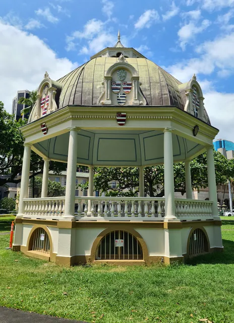 Keli'iponi Hale: The Coronation Pavilion