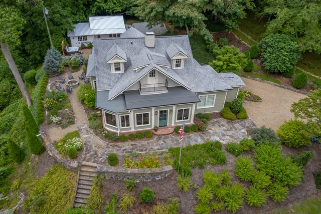Woodpecker Cottage at Lake Lure